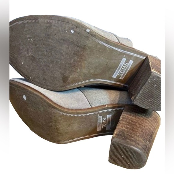 Toms Tan Block Heel Ankle Bootie Boots Size 8 ties Vegan Suede Heeled Beige - Picture 9 of 9